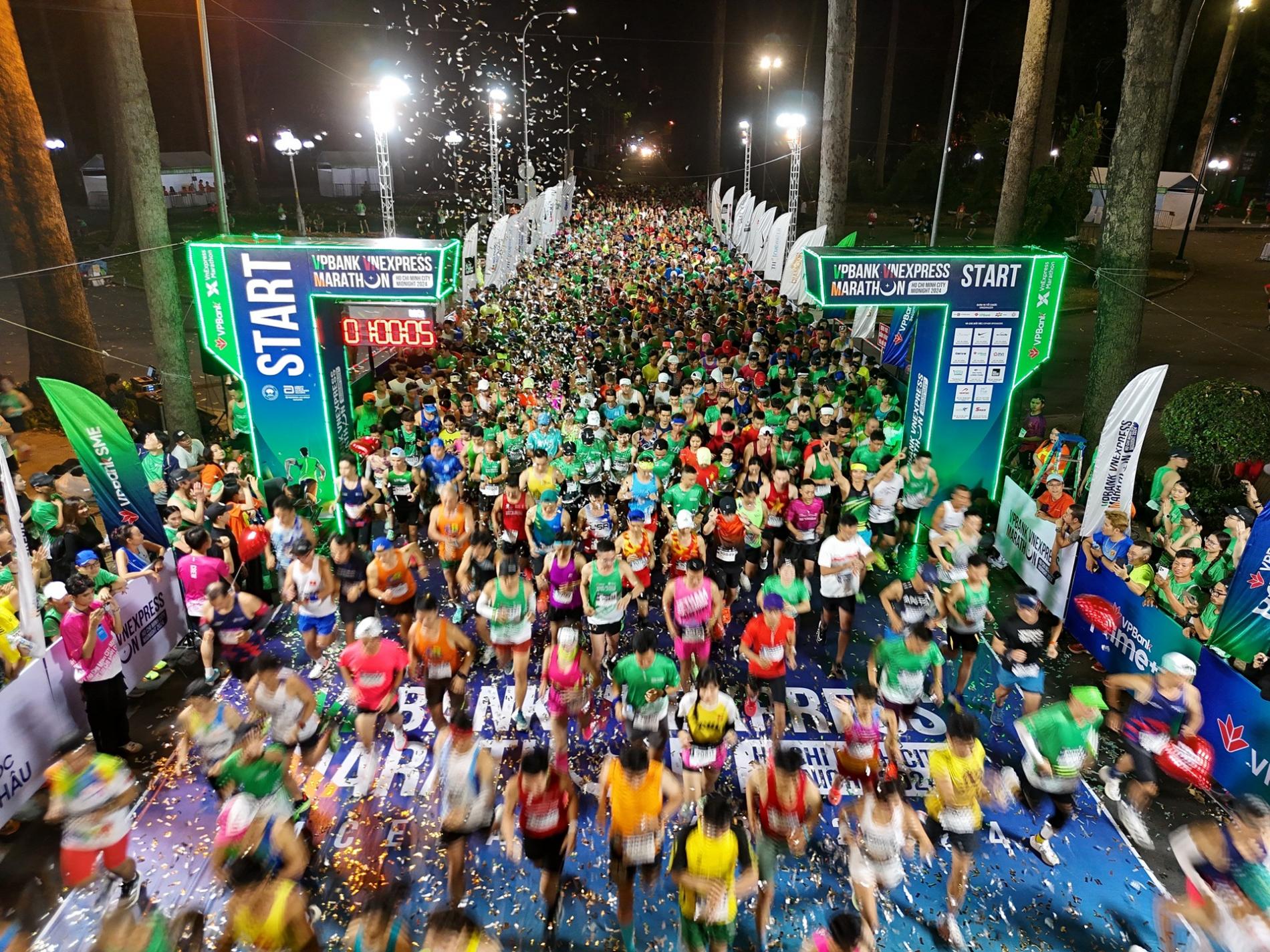 Chính thức mở cổng đăng ký VPBank VnExpress Marathon Ho Chi Minh Midnight 2025