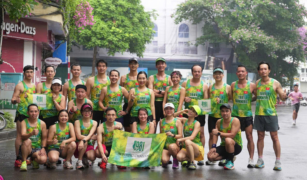 Nhiều câu lạc bộ mới gia nhập cuộc đua đồng đội tại VnExpress Marathon Hanoi Midnight 2024