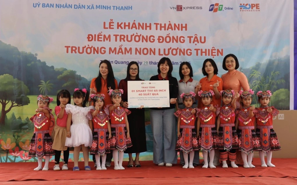 FPT Online tổ chức khánh thành điểm trường mới cho học sinh Tuyên Quang
