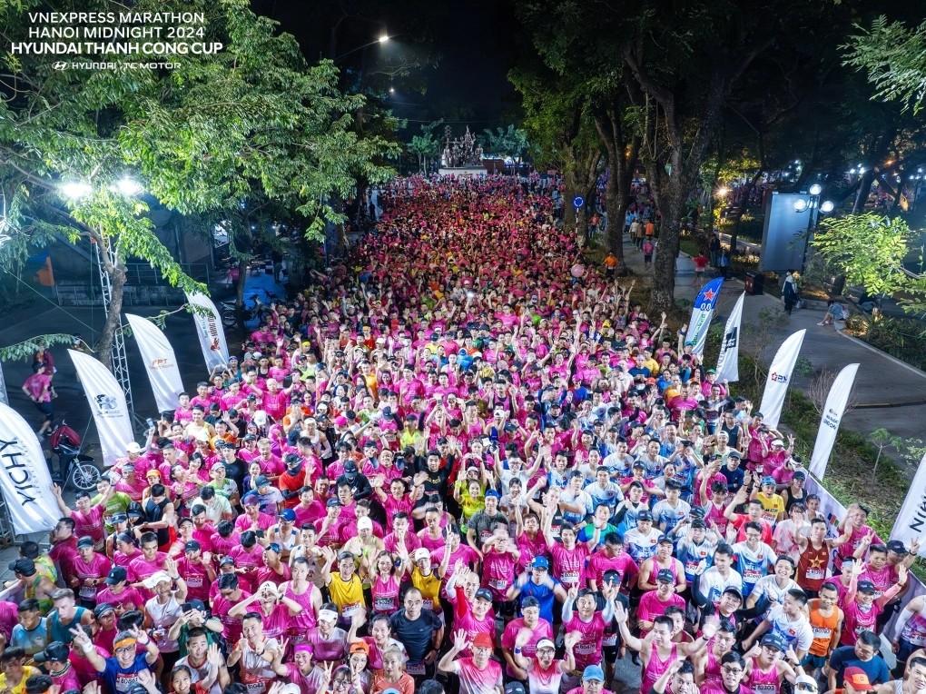 10.000 VĐV dự VnExpress Marathon Hanoi Midnight Powered by Puma
